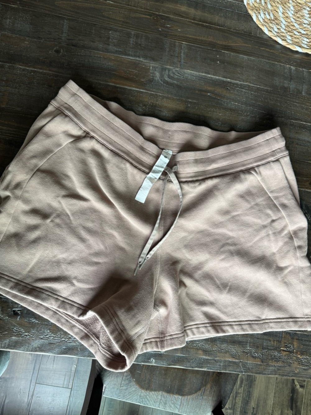 Women's Lululemon Taupetastic Scuba High Rise 5” Pull-On Lounge Shorts